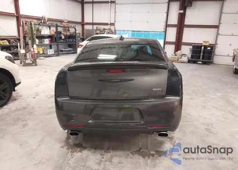 2018 Chrysler 300 300S z USA, uszkodzony, nr VIN 2C3CCABG6JH244774